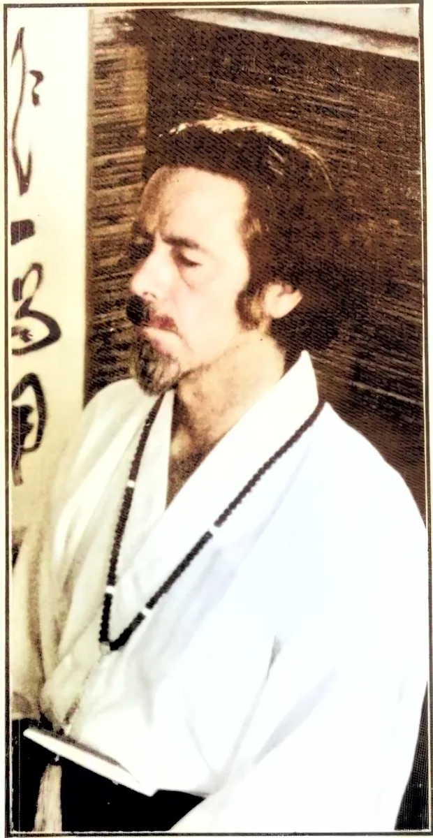 Alan Watts meditating